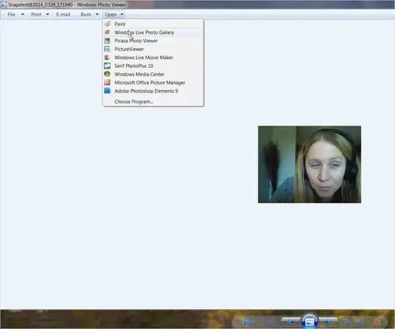 9 Ways to Take a Picture Using Your Webcam on Windows 7 and 8