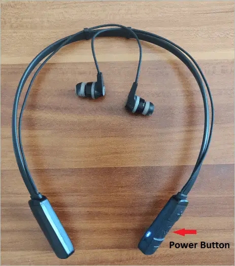 Bluetooth earphone with Power Button